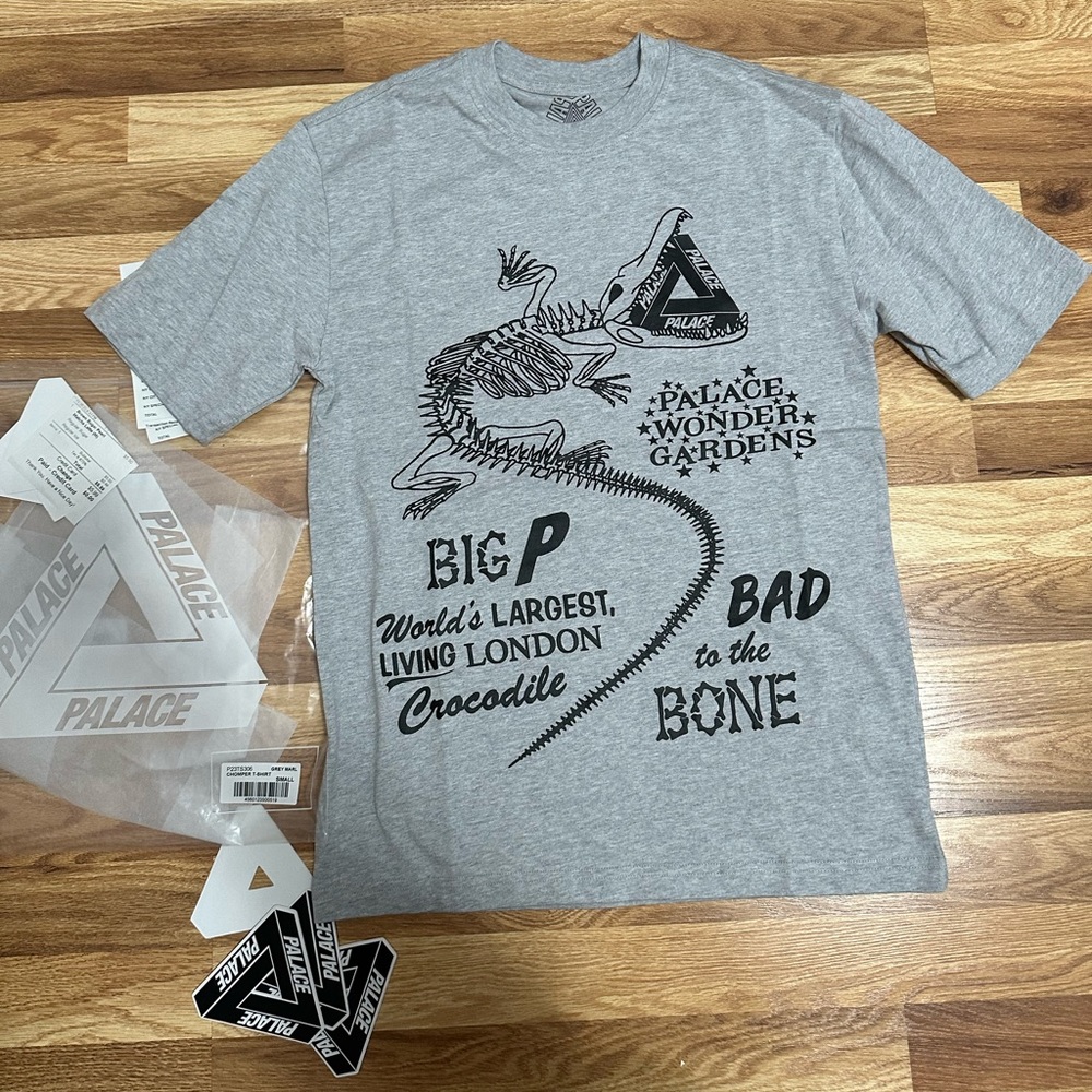 Palace tee tshirt small grey black authentic with packaging and stickers chomper